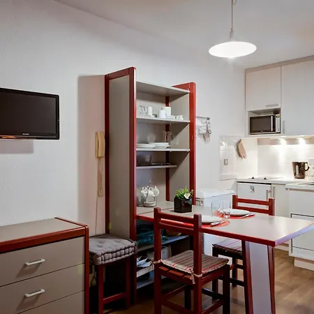 Apartment 2* Centre-ville, Animaux Admis, Parking, Wi-fi - Fr-1-512-81